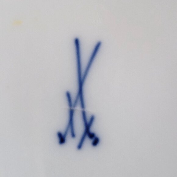 Antique Meissen Deep Plate Courting Couple Romantic Scene Floral Design 8.75" - Picture 8 of 9